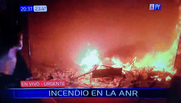 Incendian sede de Colorado Róga