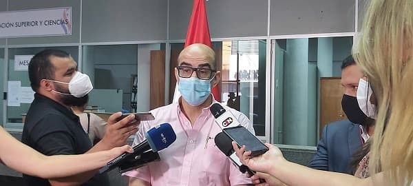 Padres de colegios privados no acatarán otras suspensiones de clases, afirman