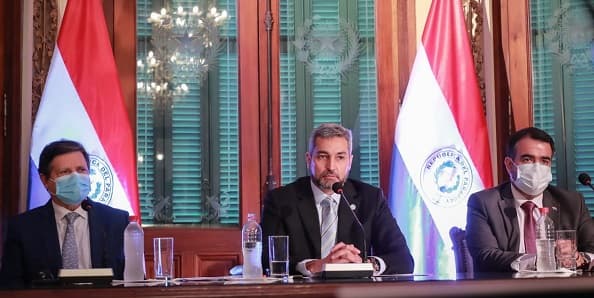 Abdo Benítez pide al MERCOSUR postura firme para adquisición de vacunas