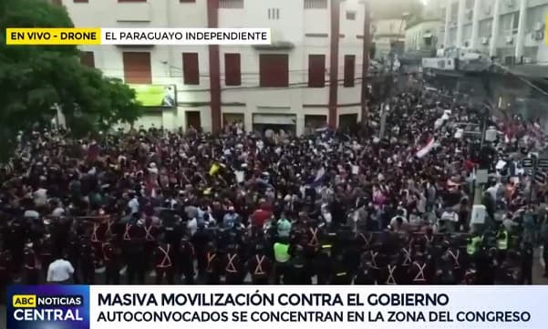 “Que se vayan todos”: Hartazgo es el combustible de la movilización