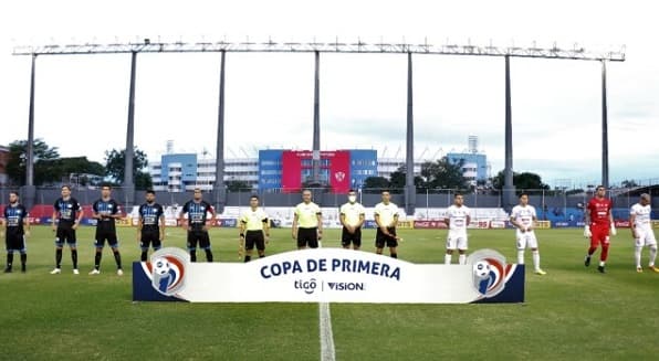 Nacional y 12 de octubre empatan 1-1 en el inicio de la novena fecha