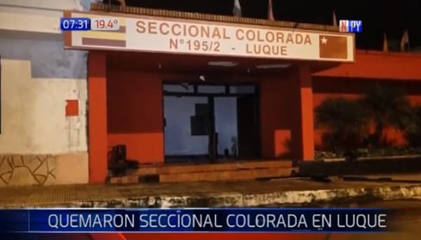 Desconocidos incendiaron seccional colorada en Luque