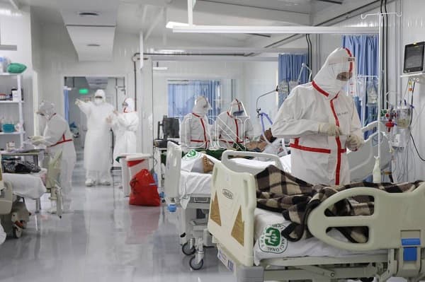 Médicos piden extender cuarentena total hasta después de Semana Santa