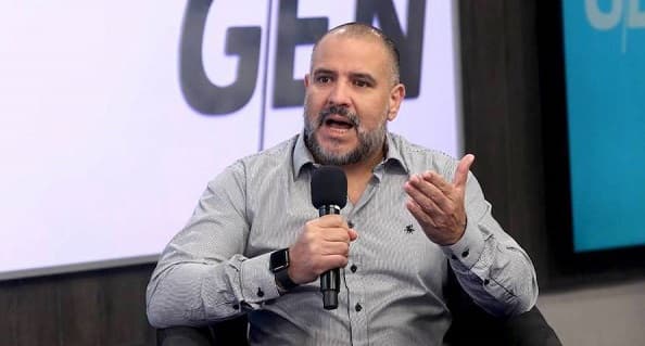 “Este es el momento de no asistir a clases”, sostiene neumólogo