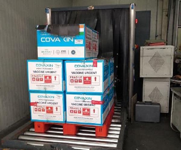 Vacunas indias están camino a Paraguay, anuncia Abdo Benítez