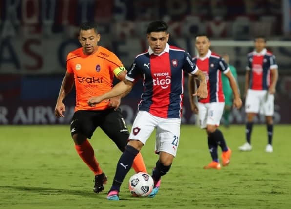 Cerro Porteño no puede con La Guaira