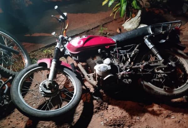 Motociclista fallece tras chocar contra una camioneta