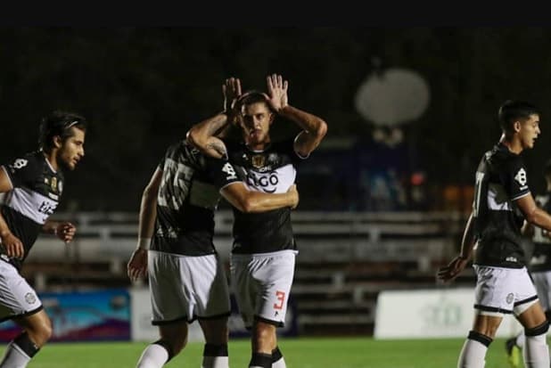 Olimpia triunfa ante Guaireña en Villarrica