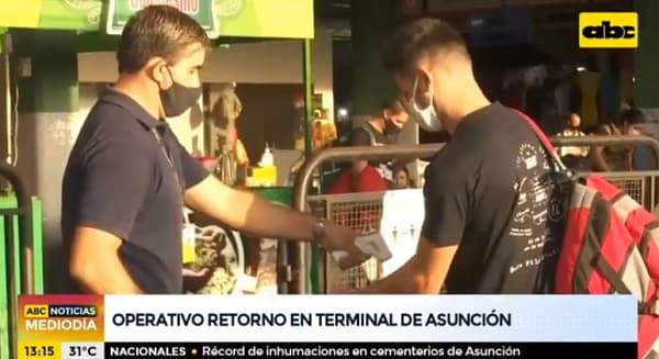 Gran cantidad de pasajeros retorna del interior tras Semana Santa