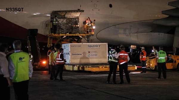 Arriban al país 20.000 dosis de Sputnik V