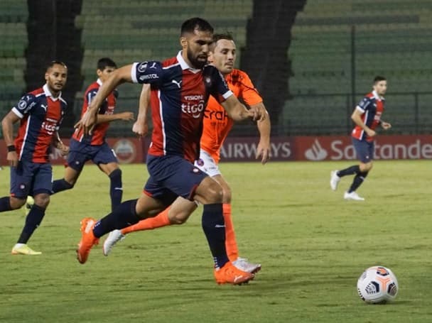 Cerro vence a La Guaira y se recupera en la Libertadores