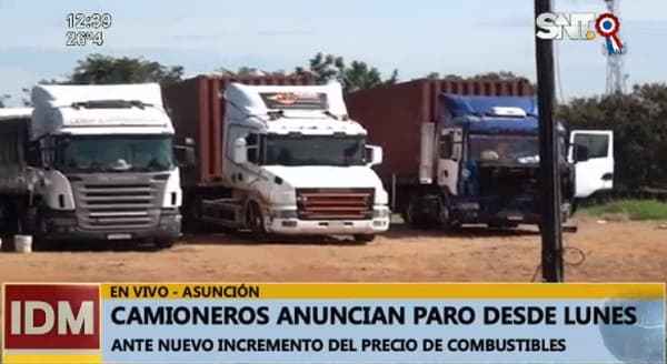 Camioneros anuncian paro ante aumento del combustible