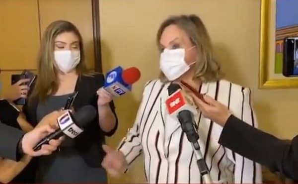 Samaniego trata de justificar la vacunación de Gusinky