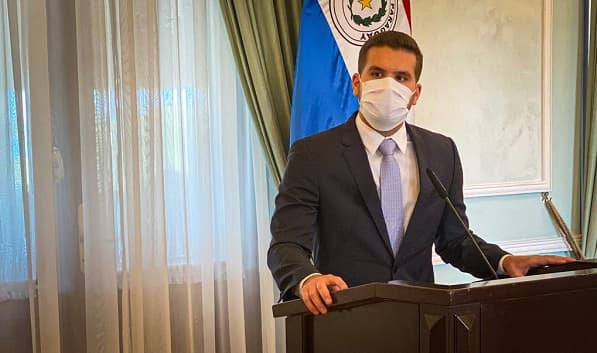 Ejecutivo plantea ley para castigar vacunaciones irregulares