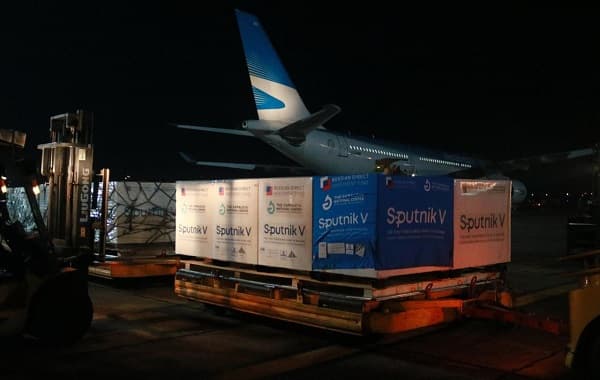 Llega al país lote de 200.000 dosis de Sputnik V