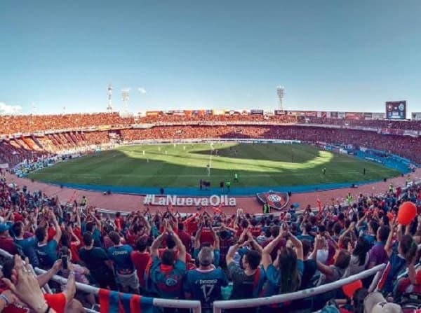 Habilitan ingreso de público a estadios para este fin de semana