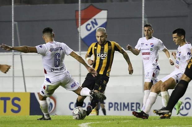 El Clausura presenta dos atractivos partidos este domingo