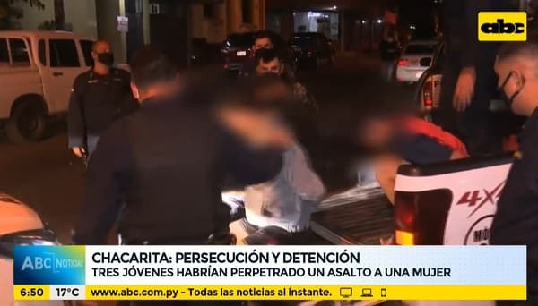 Policía detiene a tres adolescentes sospechosos de asaltar a una mujer