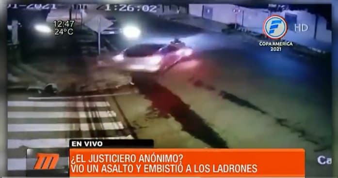 “Justiciero anónimo” atropella a motoasaltantes