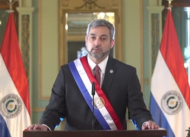 Abdo anuncia vacunación a mayores de 18 años con enfermedades de base