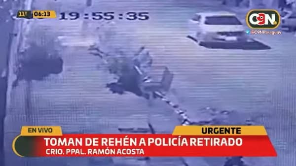 Toman de rehén a policía retirado para llevarse su auto