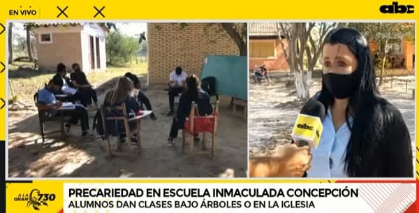 Alumnos dan clases bajo árboles o en iglesia en Concepción