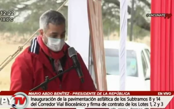 Conmovido, Abdo Benítez recuerda a familiares fallecidos en Miami