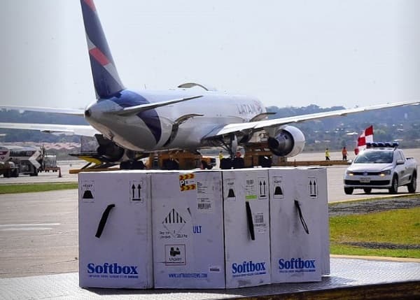 Lote de 26.910 dosis de vacunas Pfizer llega al país