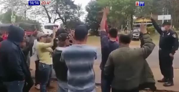 Policía “libera” a camioneros retenidos por manifestantes en Canindeyú