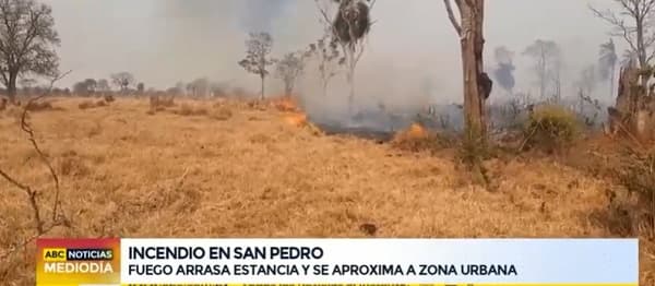 Fuego se aproxima a zona urbana en San Pedro