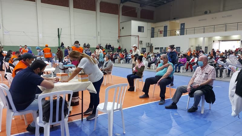 Aplican desde este sábado segundas dosis de AstraZeneca