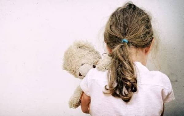 Investigan abuso sexual a niña y sospechan de hermano de senador cartista