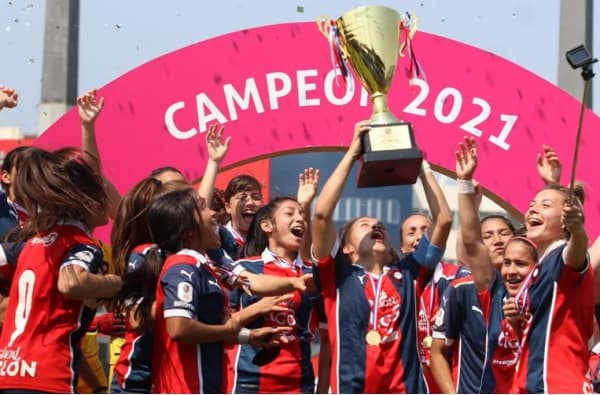 Cerro Porteño es campeón absoluto en el fútbol femenino