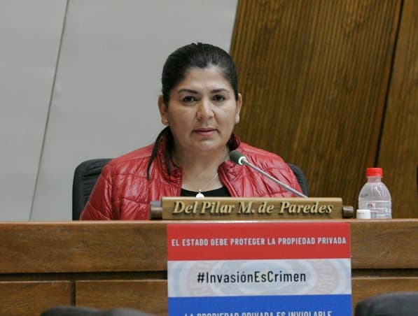 Diputada condena el poliamor porque se puede hacer “orgía”