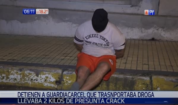 Detienen a guardiacárcel con dos kilos de cocaína tipo crack