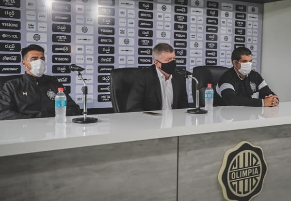 Brunotte habla de salida de Gutiérrez en presentación de Cáceres