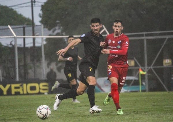 Nacional frustra victoria de Guaraní sobre el descuento