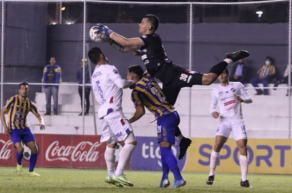 Nacional y Luqueño igualan en el arranque de la Fecha 12