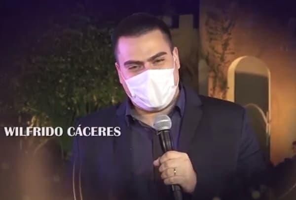 “Humilde” jefe de Gabinete conduce programa de TV