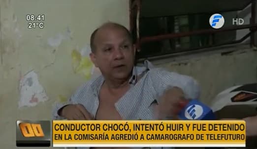 Conductor “tomado” choca y luego agrede a camarógrafo