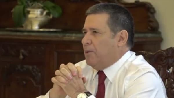 Cartes duda de la palabra de Abdo y llama “perdedor nato” a Efraín