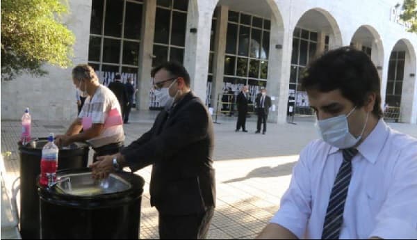 Ejecutivo extiende medidas sanitarias sin variaciones hasta el 30 de noviembre