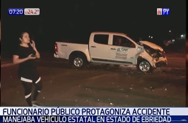 Funcionario Público “ebrio” ocasiona protagoniza accidente rutero