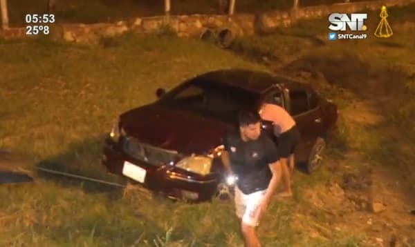 Conductor vuelca en la Autopista Ñu Guasu