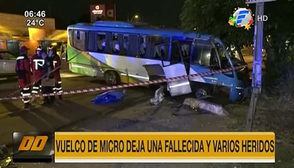 Mujer muere tras vuelco de bus