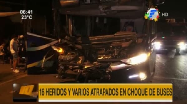 Choque entre buses en Capiatá deja 16 heridos