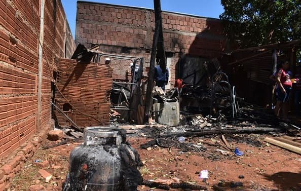 Hombre muere calcinado en su vivienda en Pedro Juan Caballero