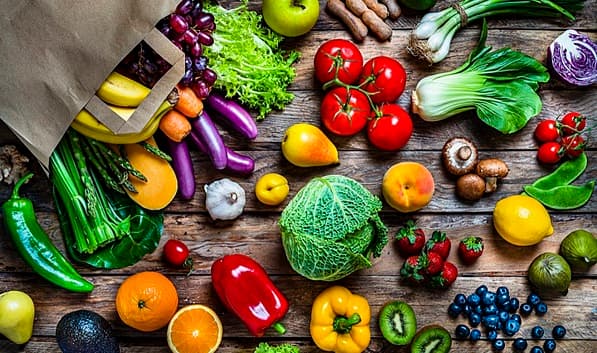 Recomiendan consumo de alimentos naturales tras las fiestas