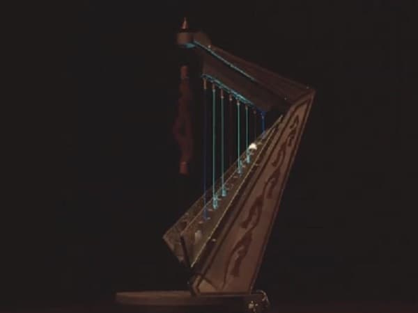 La Orquesta H2O presenta su “arpa de agua”, un instrumento único en el mundo