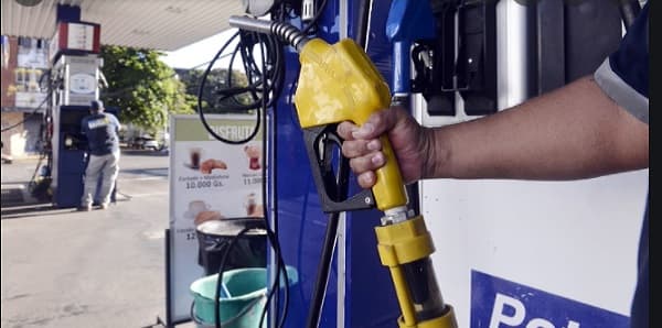Gobierno suspende por cinco años creación de nuevas estaciones de servicio